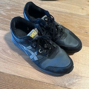 ASICS men’s sneakers, size 10.